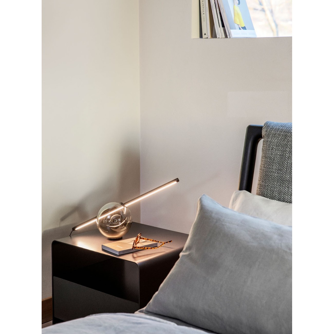 FLOU FEUILLE TABLE DE NUIT