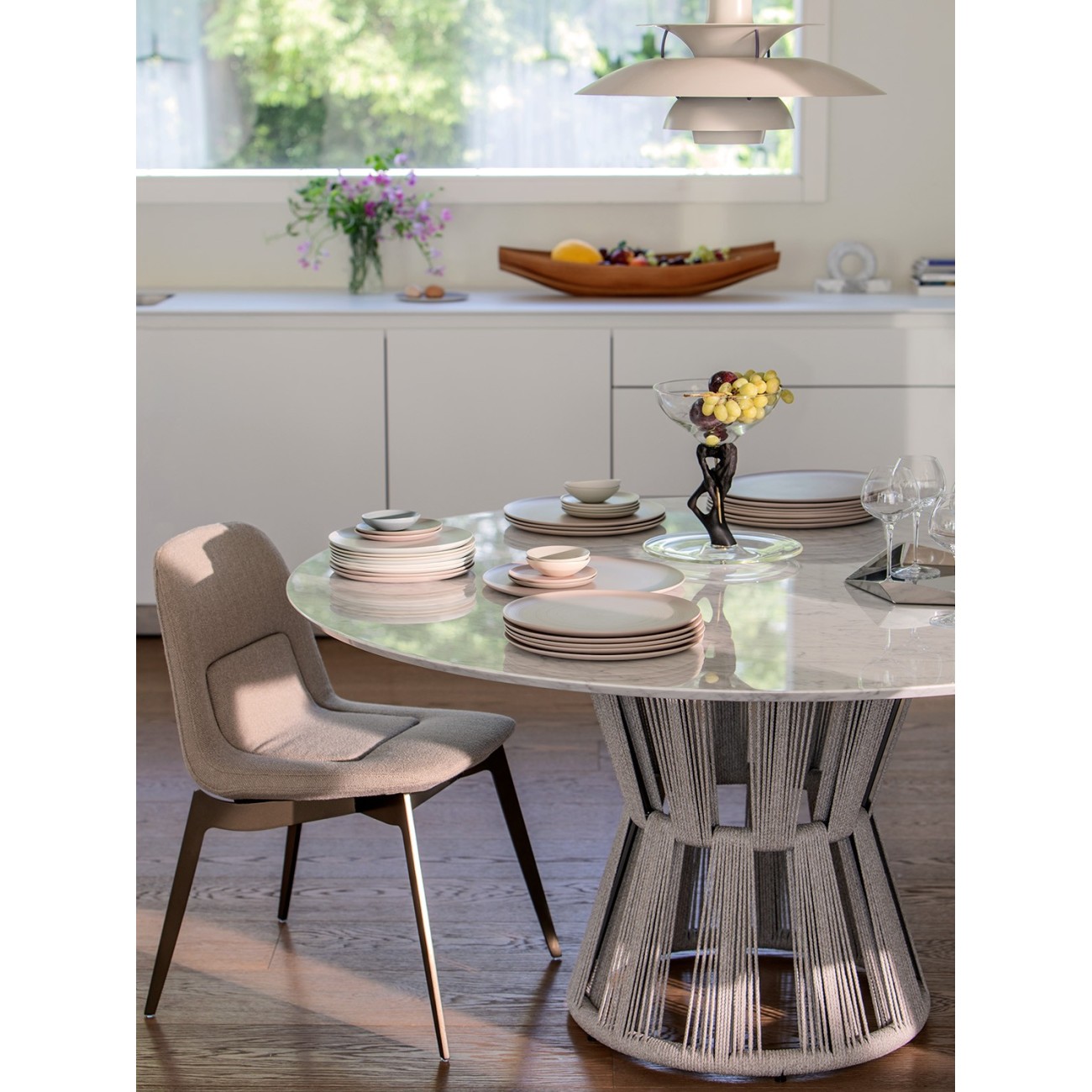 FLOU MACHARD TABLE