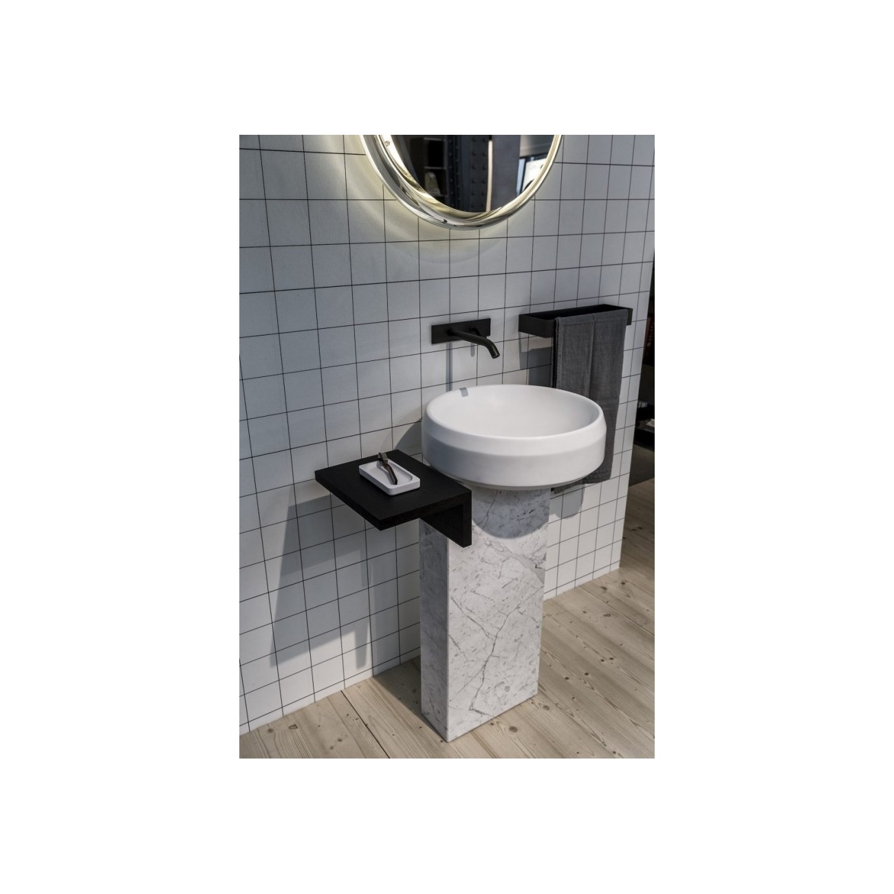 AGAPE LARIANA LAVABO A COLONNA