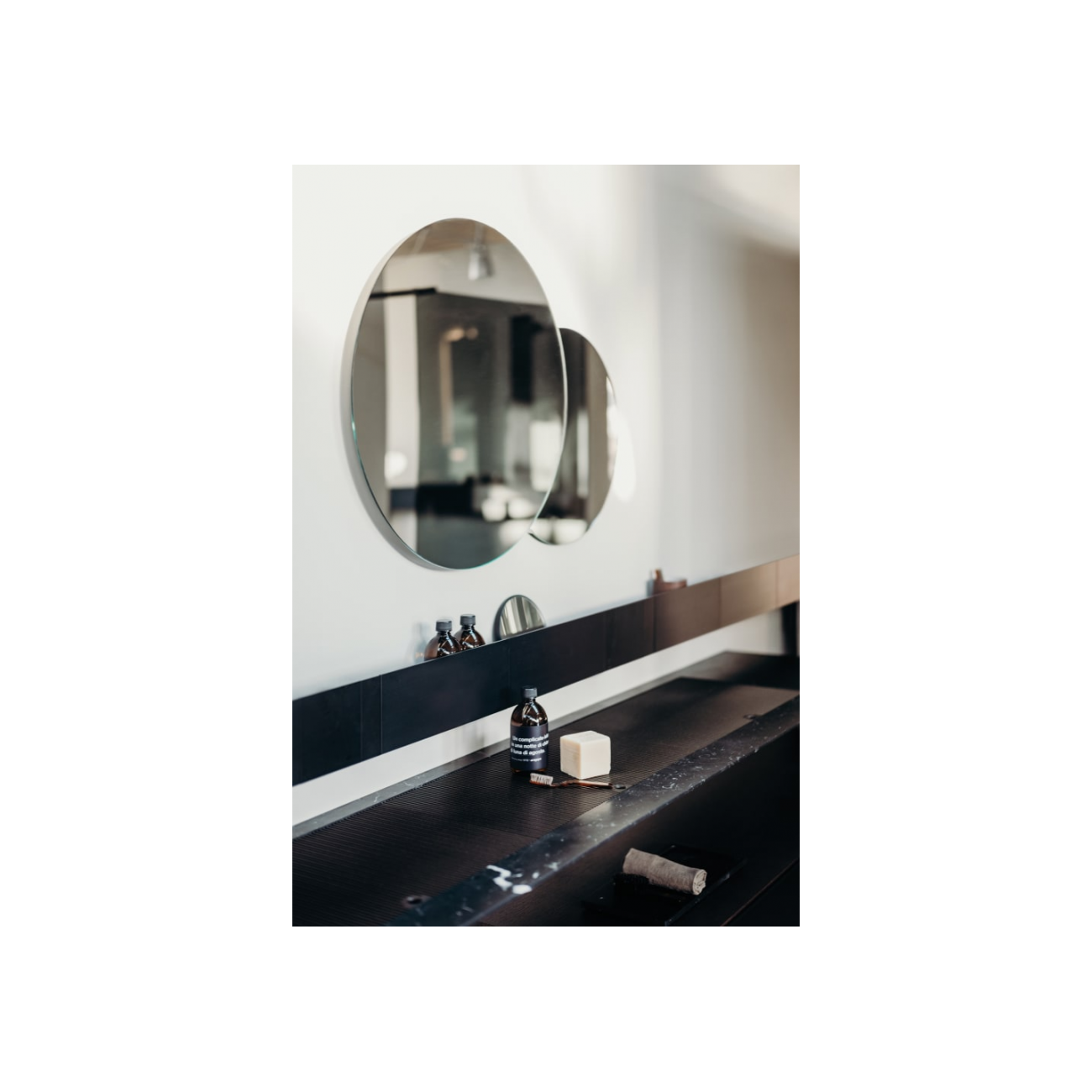 AGAPE SEN WALL‑MOUNTED BASIN MIXER