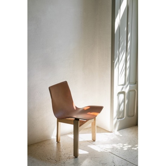 AGAPECASA TRE 3 CHAIR