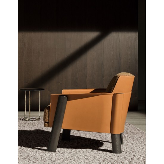 MOLTENI&C ARMAND ARMCHAIR