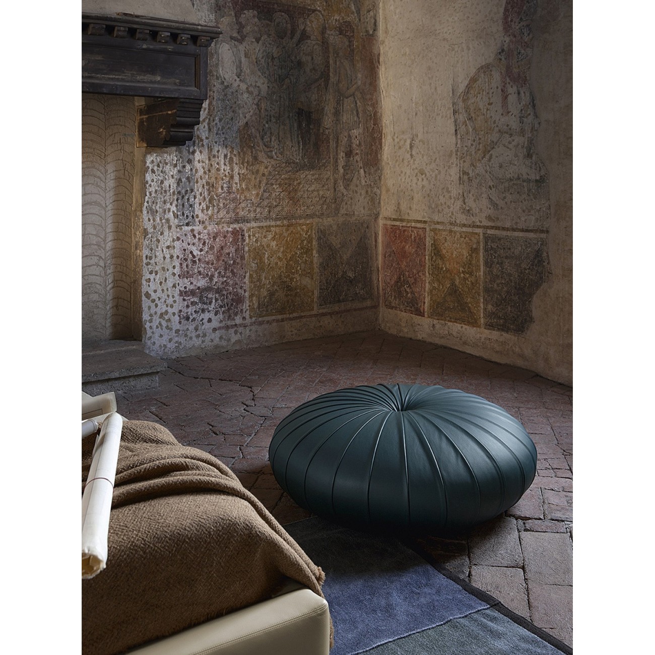 POLTRONA FRAU ESEDRA POUF