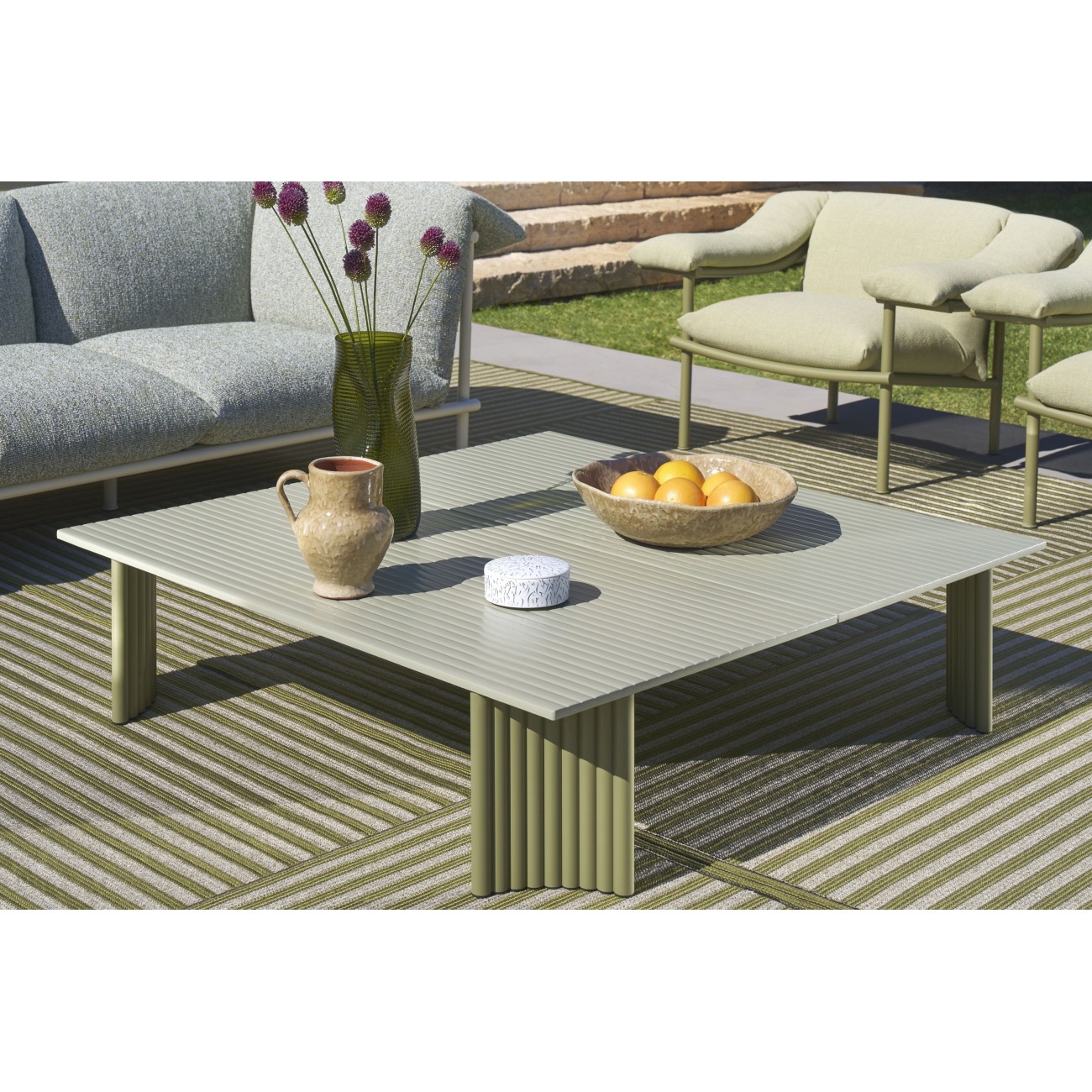 CASSINA VIDALENTA TABLE BASSE OUTDOOR