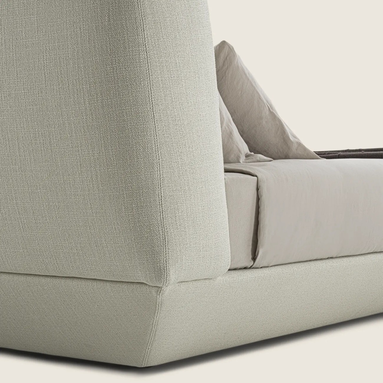 FLEXFORM LOUNGESCAPE LIT