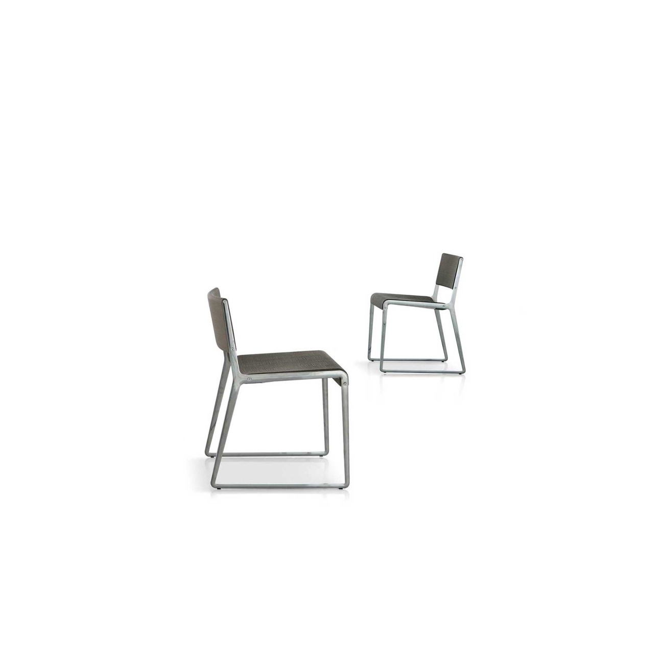 ALIVAR - WING CHAISE