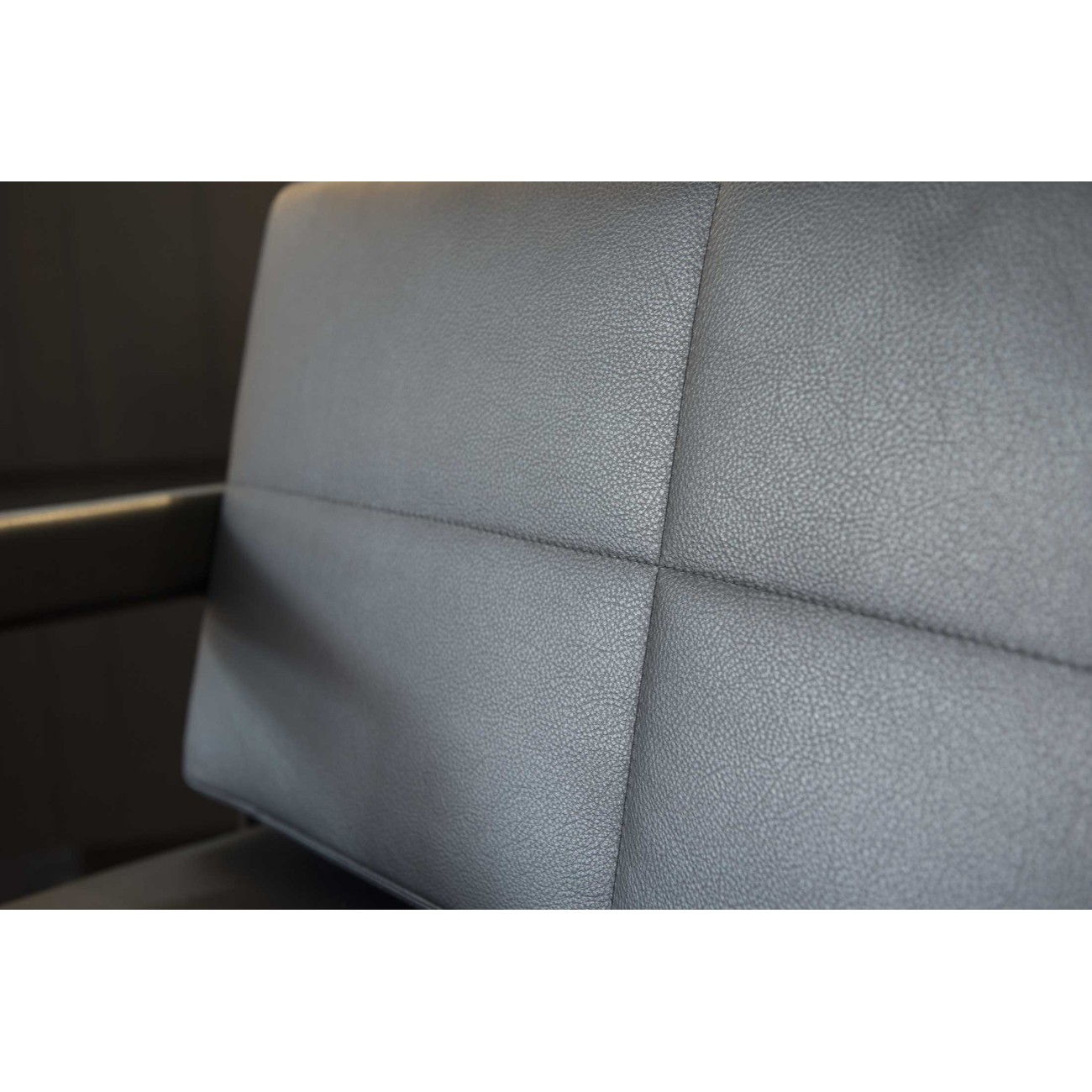 POLTRONA FRAU ASTER X