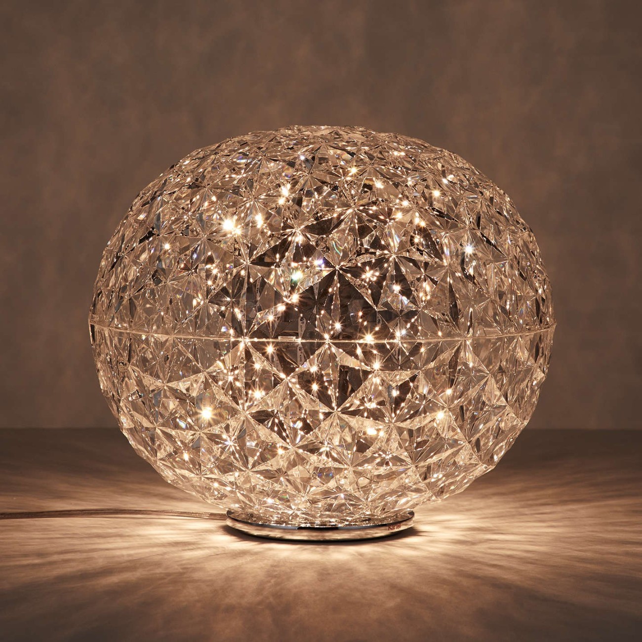 KARTELL  PLANET ORO