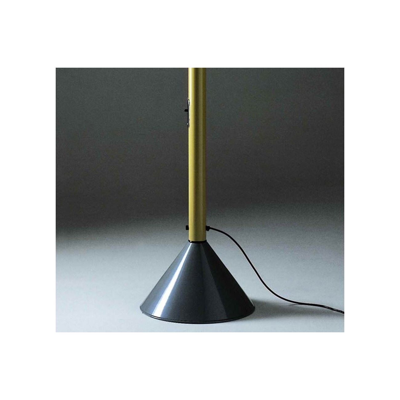 ARTEMIDE CALLIMACO LAMPADA DA TERRA