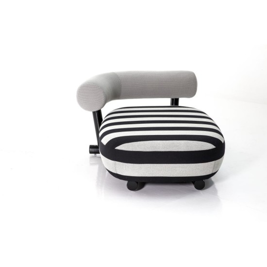 MOROSO PIPE CHAISE LOUNGE