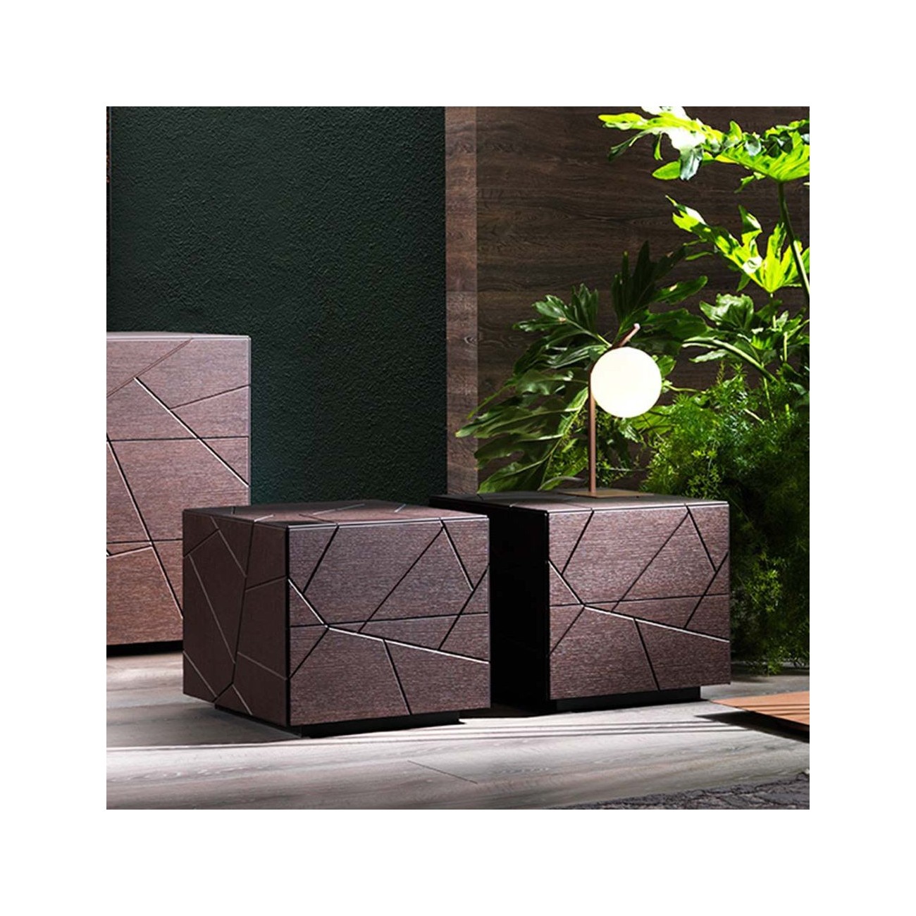 RIFLESSI COMO' E COMODINI SEGNO