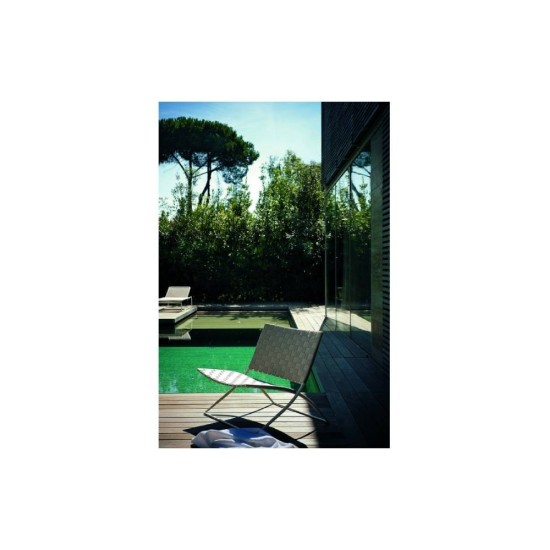 RODA LOUNGE CHAIR BERENICE
