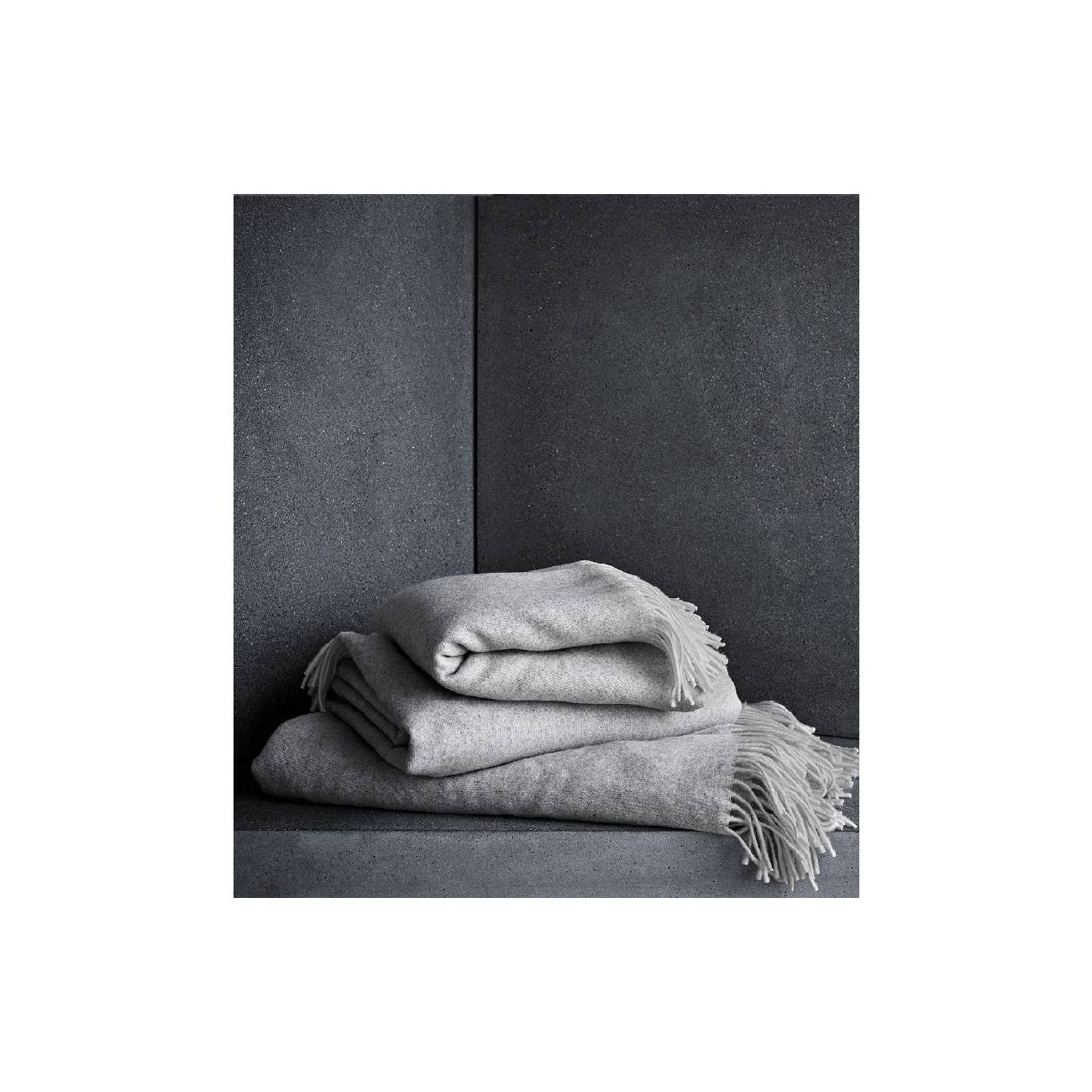 FRITZ HANSEN PLAID THROW