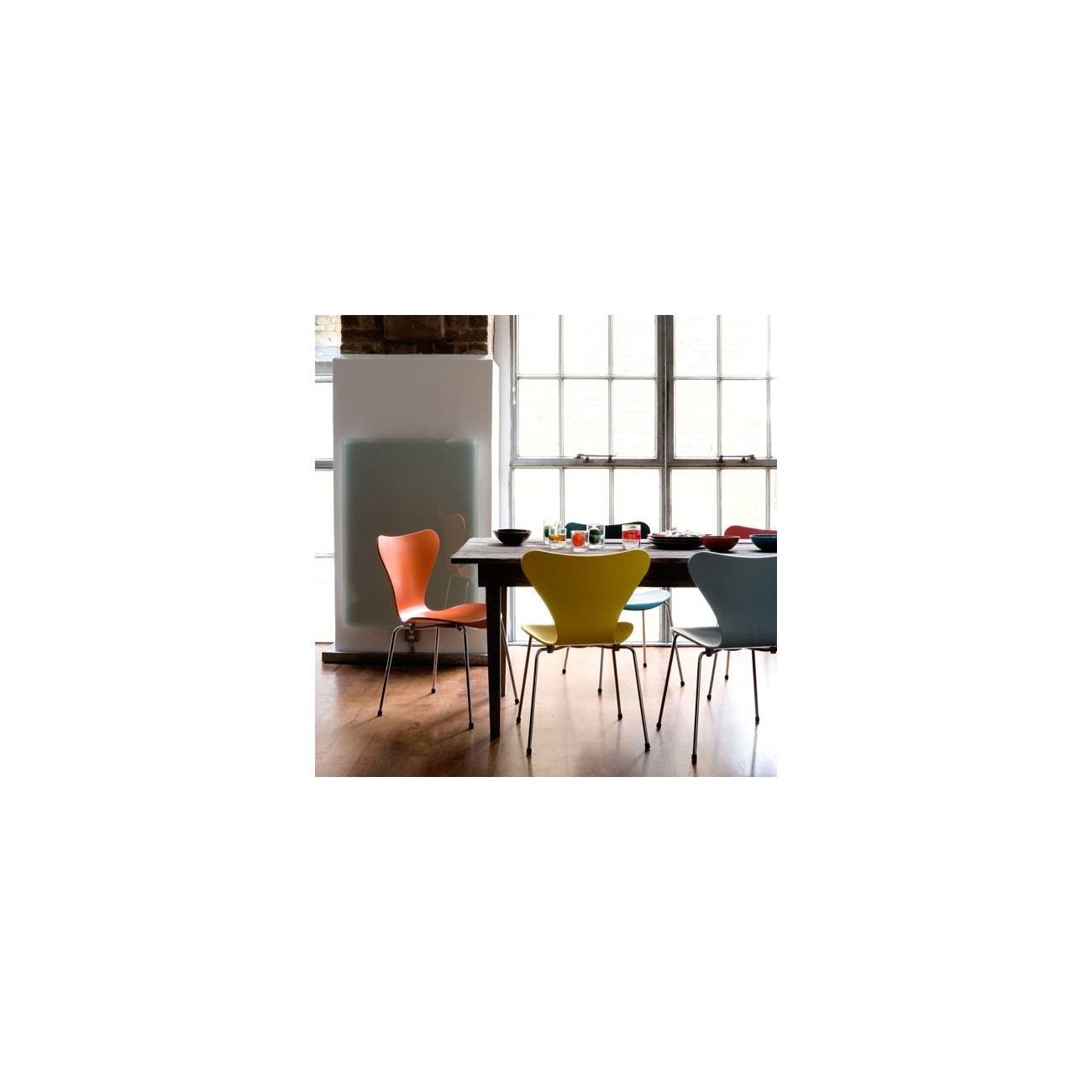 FRITZ HANSEN SEDIA LACCATA STANDARD SERIES 7™