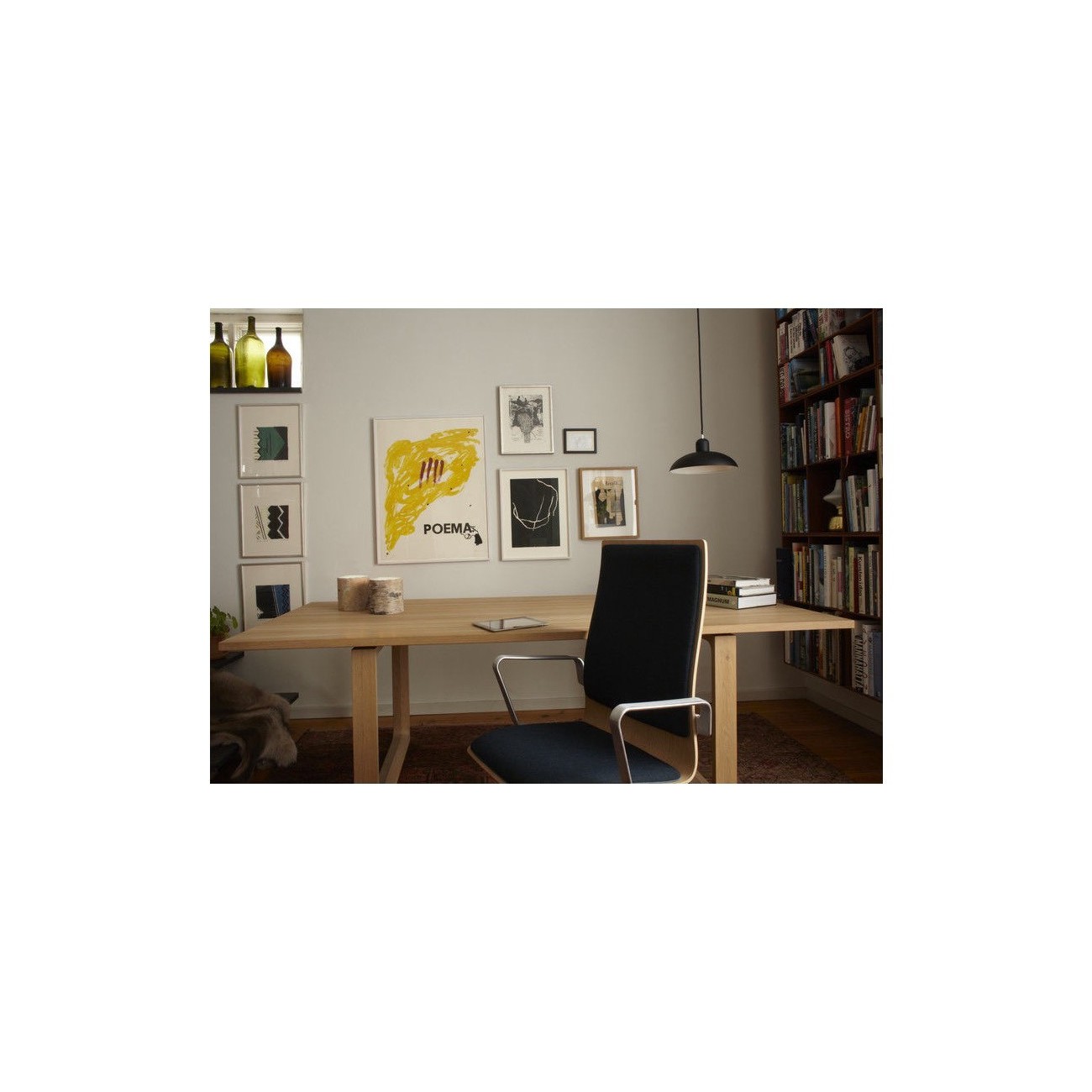 FRITZ HANSEN TAVOLO ESSAY