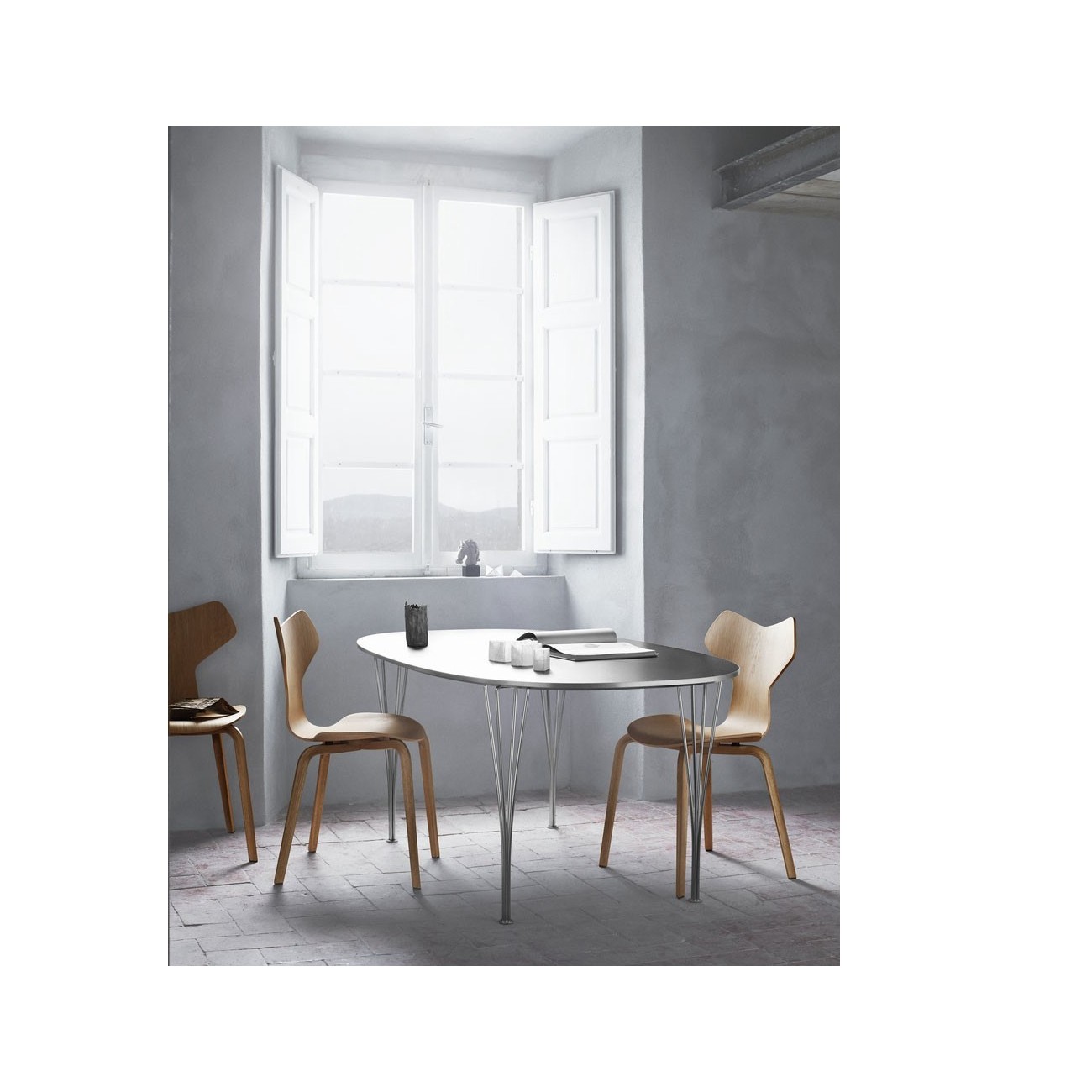 FRITZ HANSEN TAVOLO NERO SUPER ELLIPTICAL