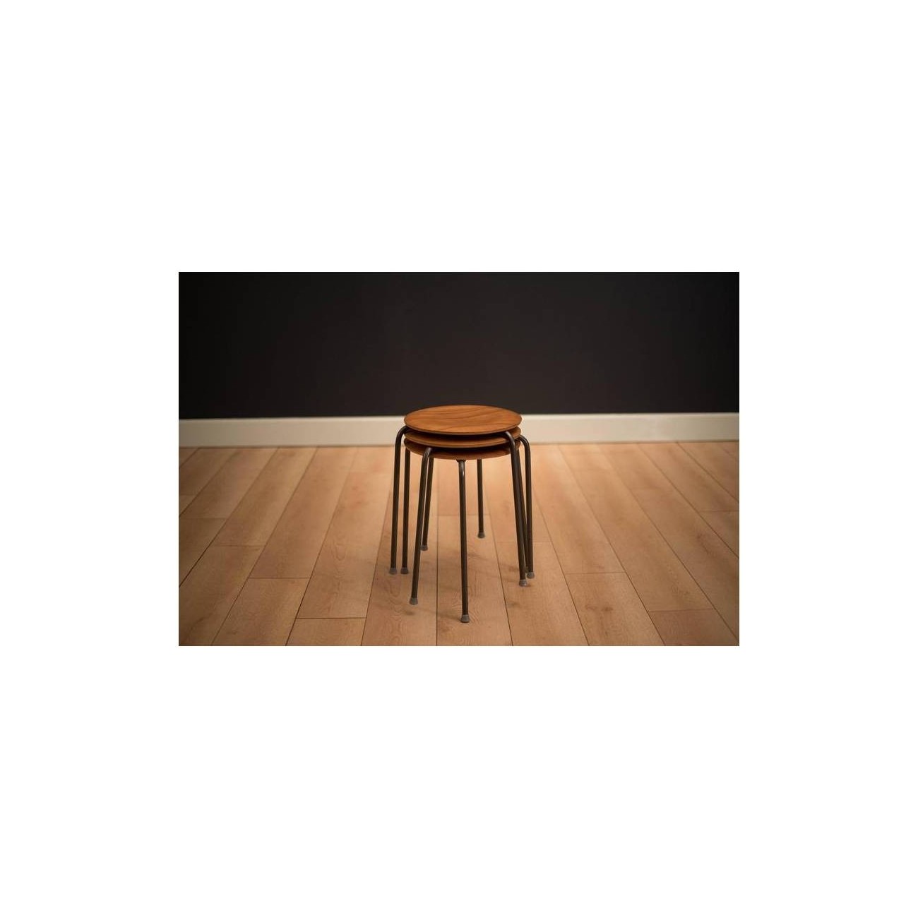 FRITZ HANSEN SGABELLO DOT WALNUT