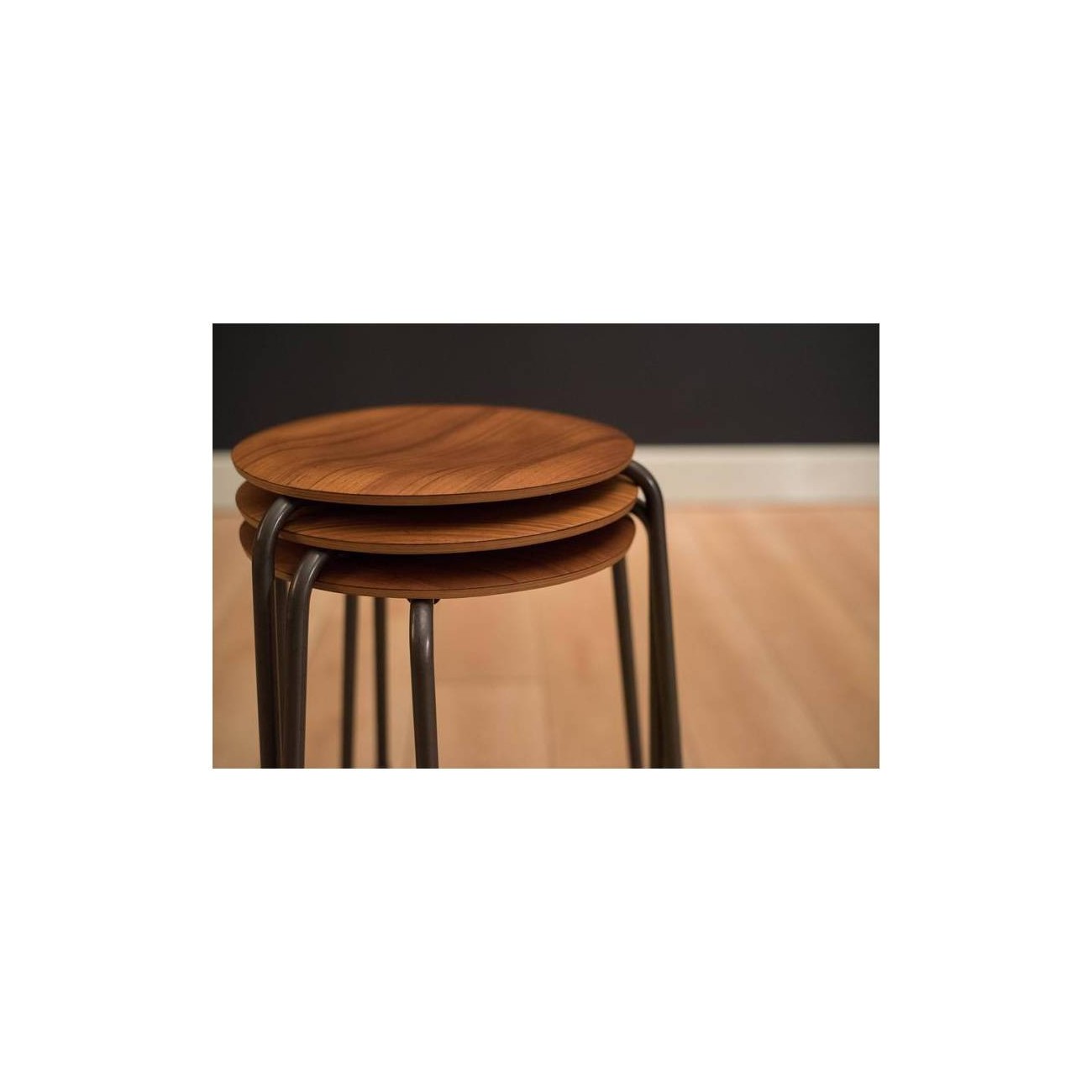 FRITZ HANSEN SGABELLO DOT WALNUT