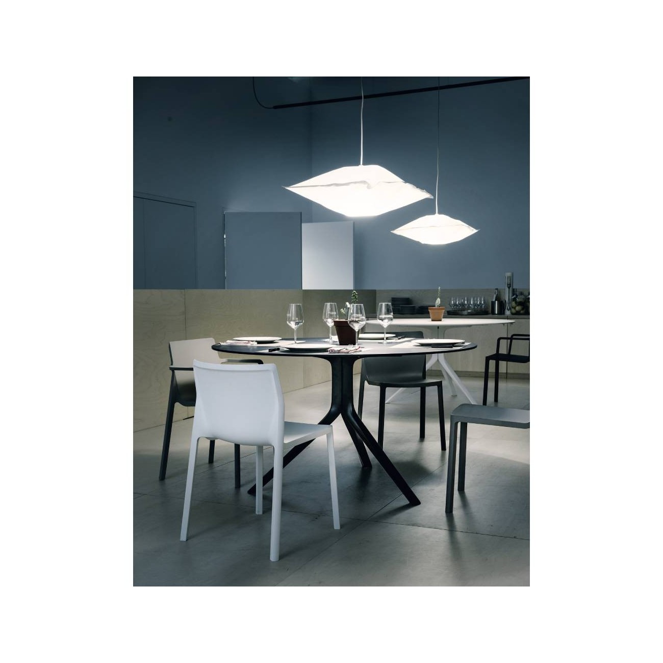 KRISTALIA TAVOLO ROTONDO OOPS