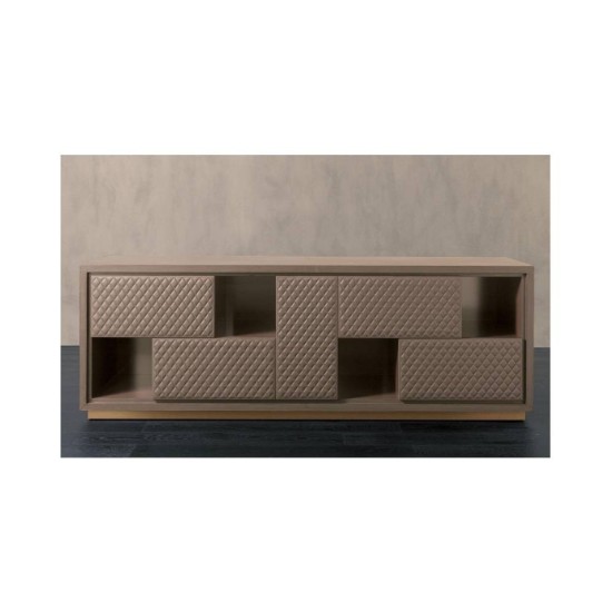 RUGIANO MADIA LONDON