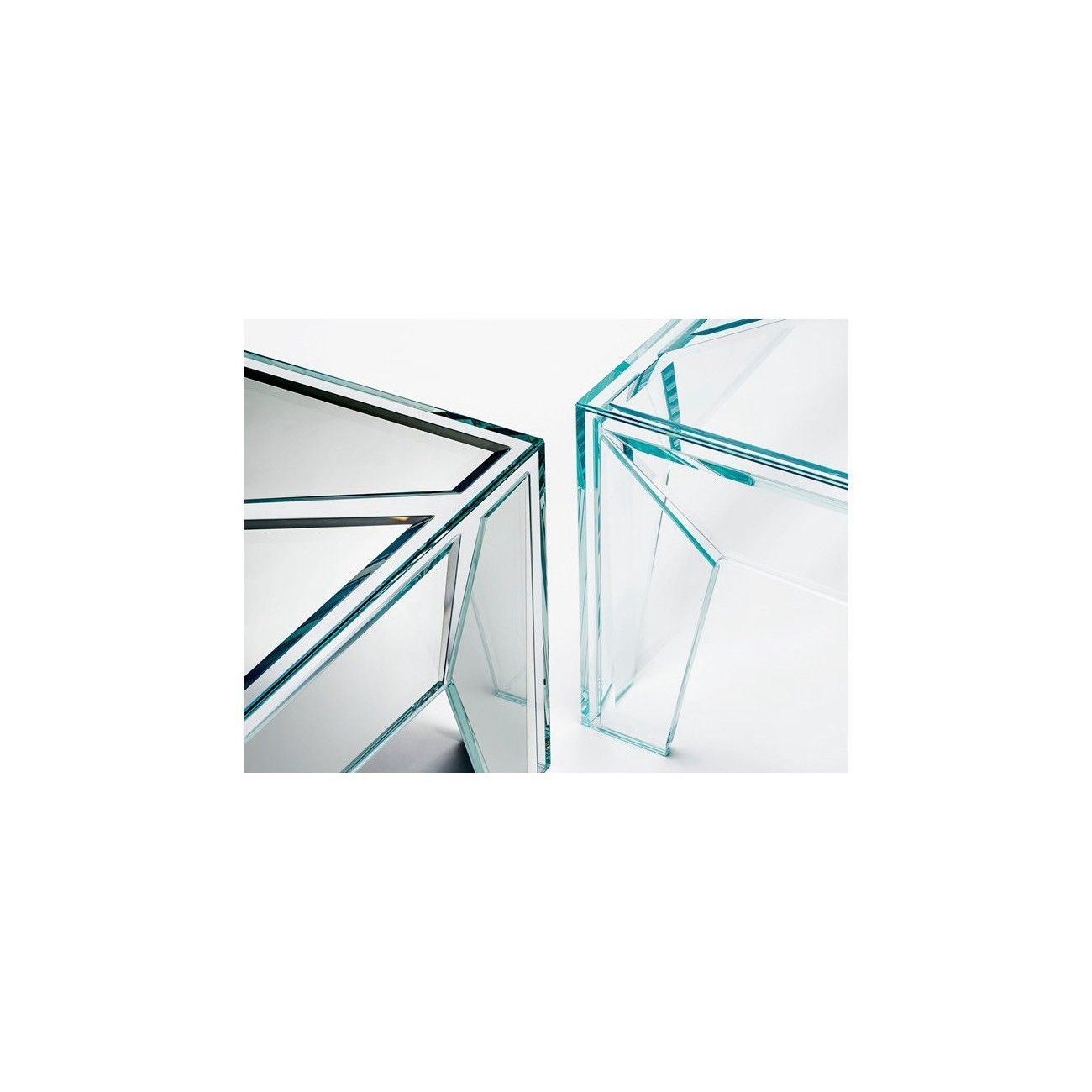 GLAS ITALIA HYPERTABLE