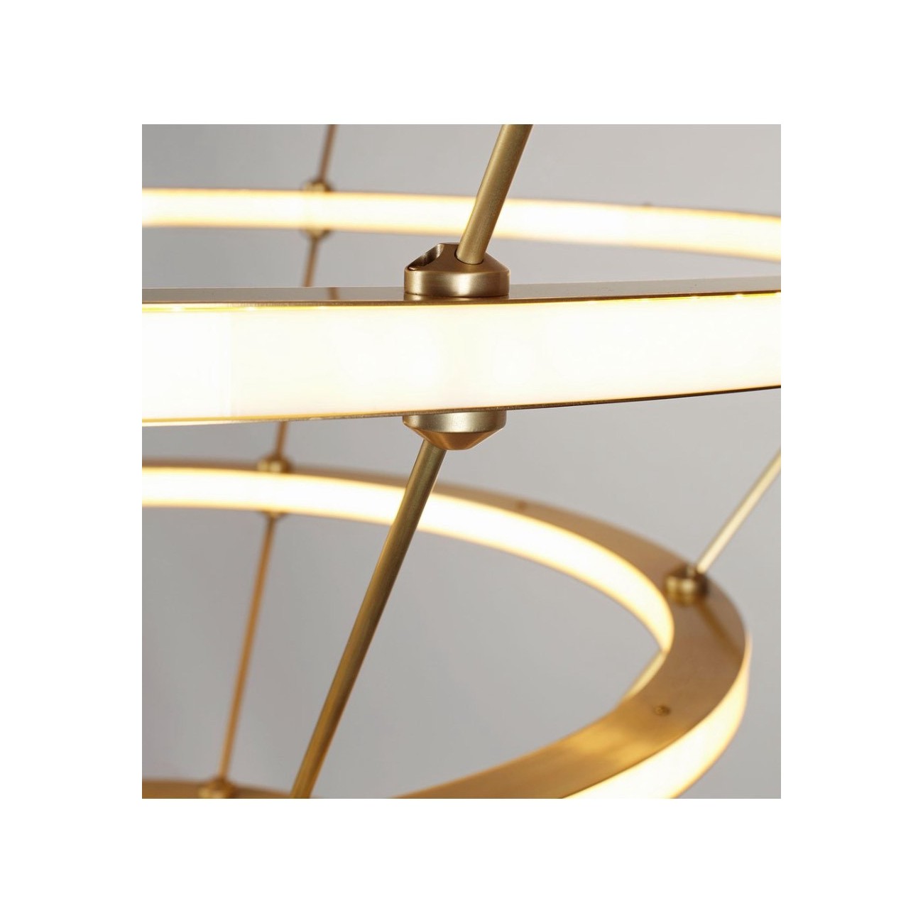 ROLL&HILL HALO COLLECTION