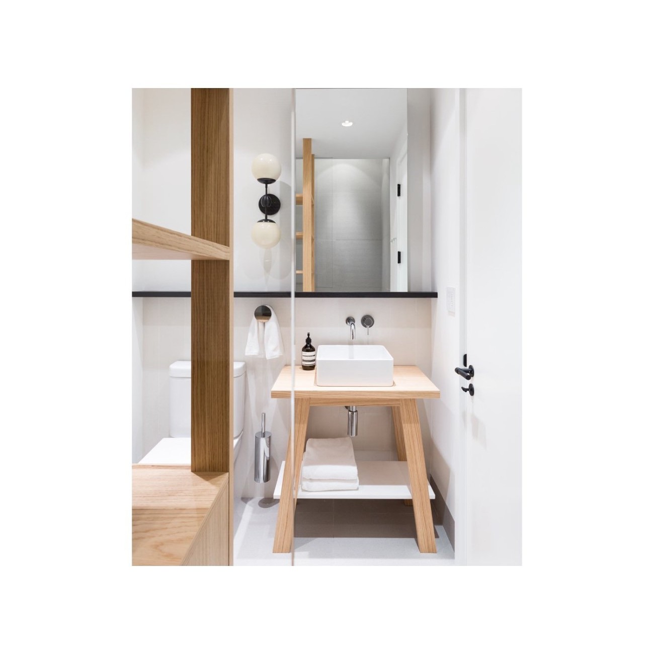 ROLL&HILL MODO LAMPADA A PARETE