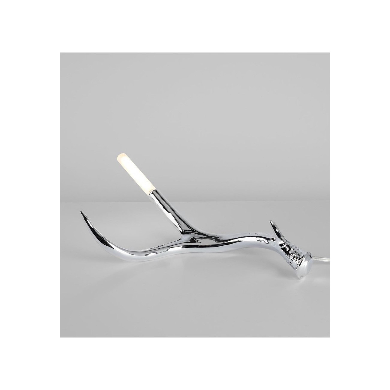 ROLL&HILL SUPERORDINATE ANTLER LAMPADA DA TAVOLO