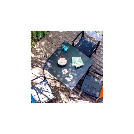 MAGIS STRIPED TAVOLO