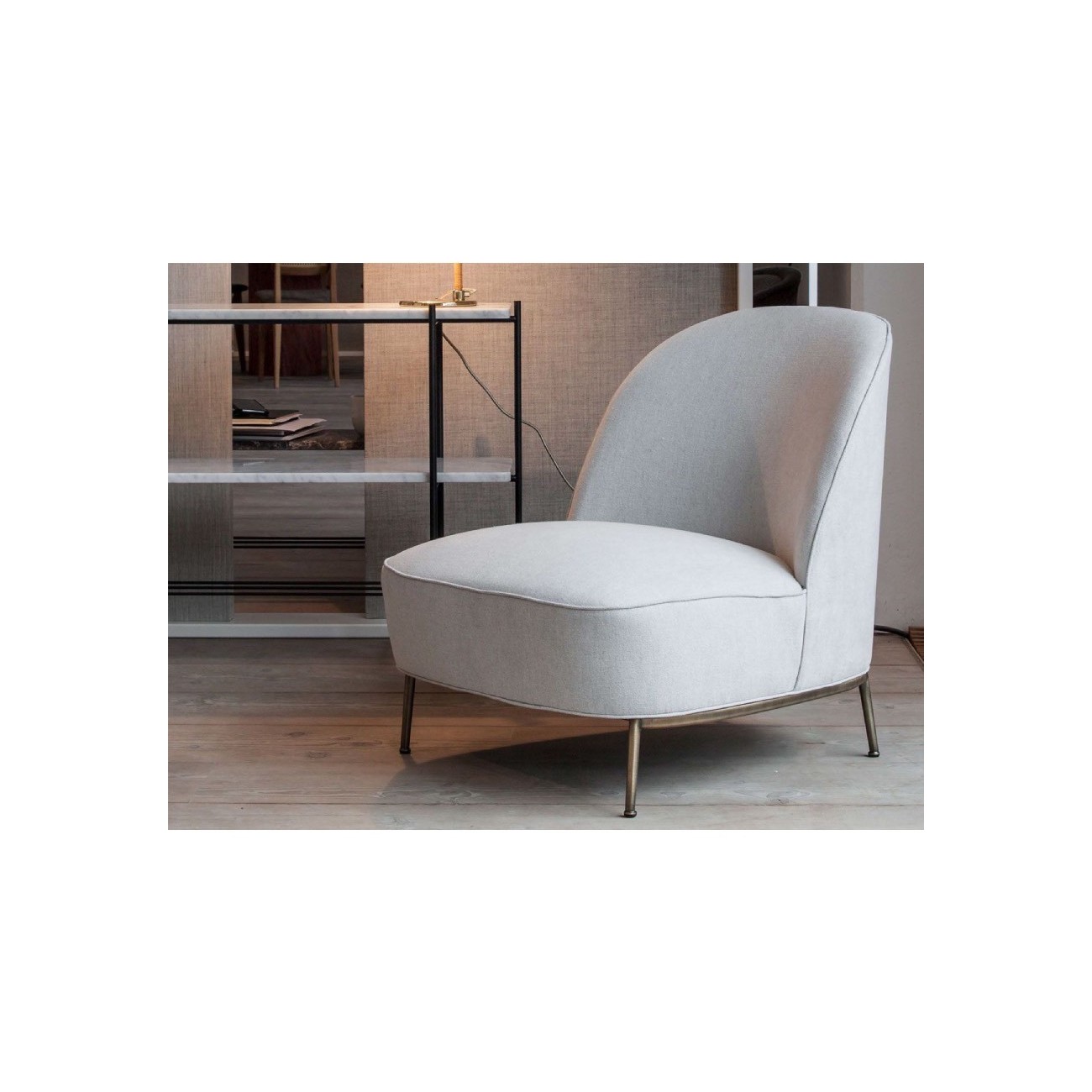 GUBI - SEJOUR LOUNGE CHAIR POLTRONA