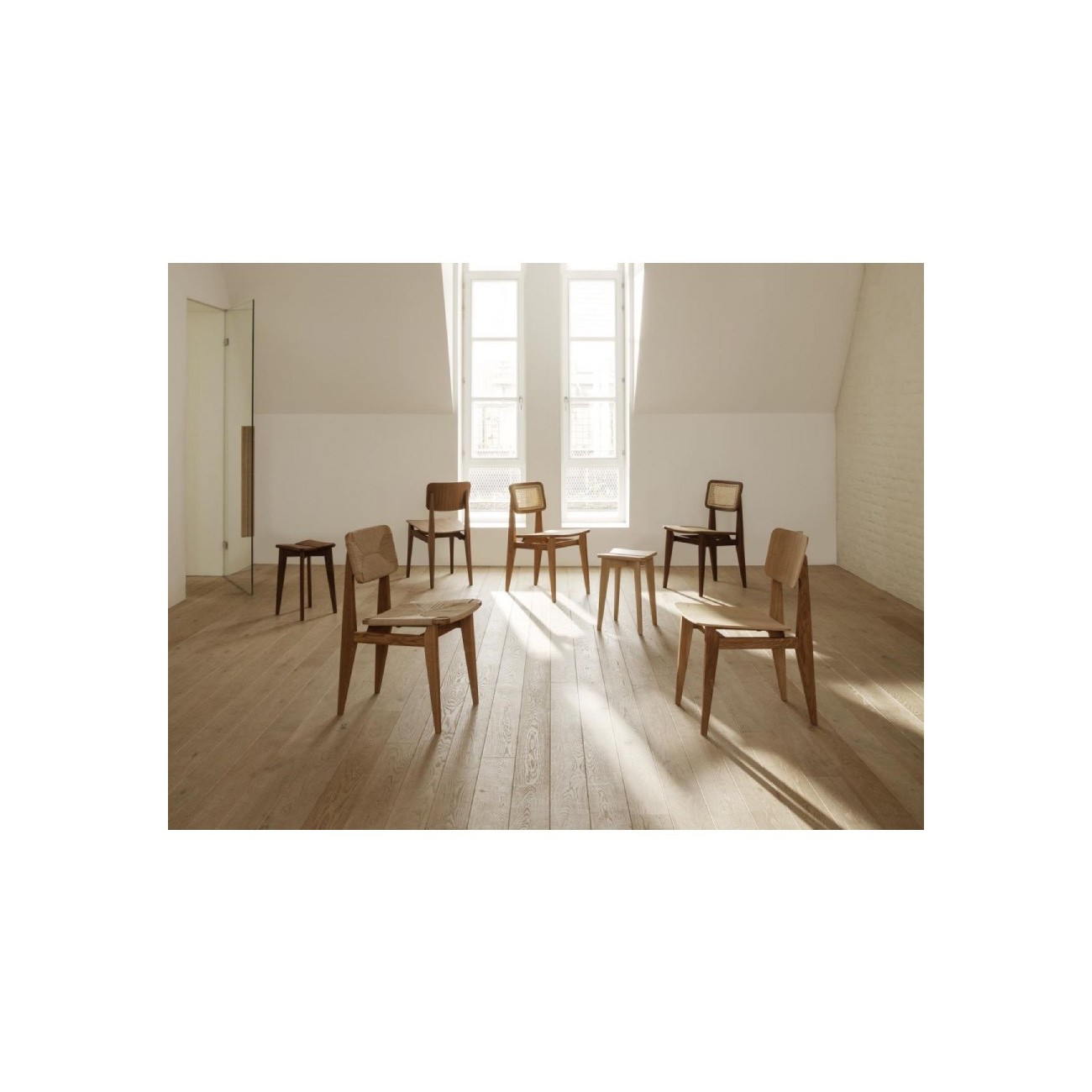 GUBI C-CHAIR VENEER SEDIA