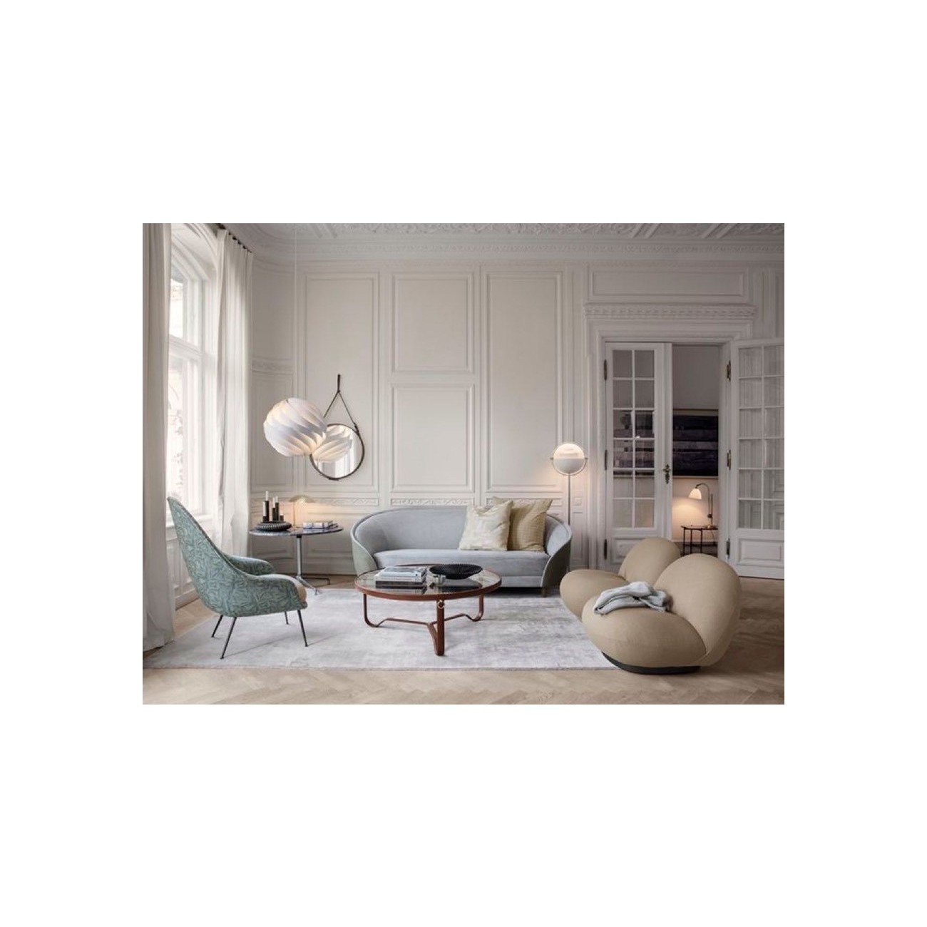 GUBI PACHA POLTRONCINA BASE GIREVOLE