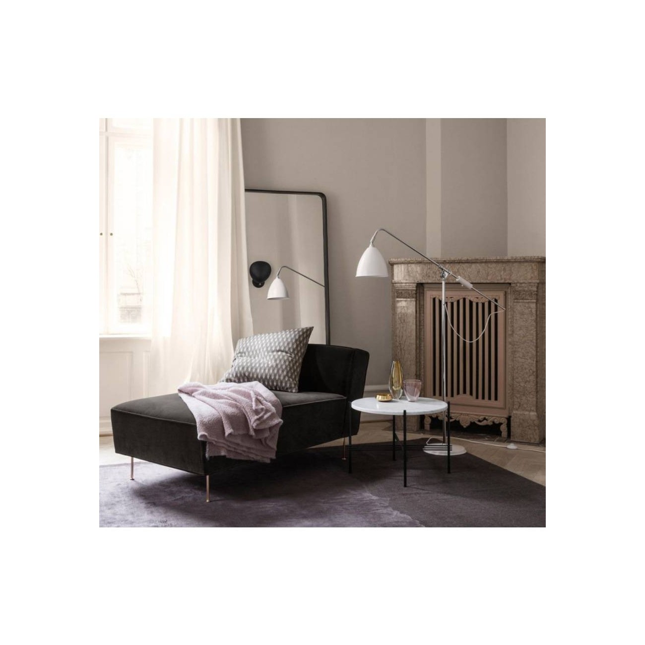 GUBI MODERN LINE CHAISE LONGUE
