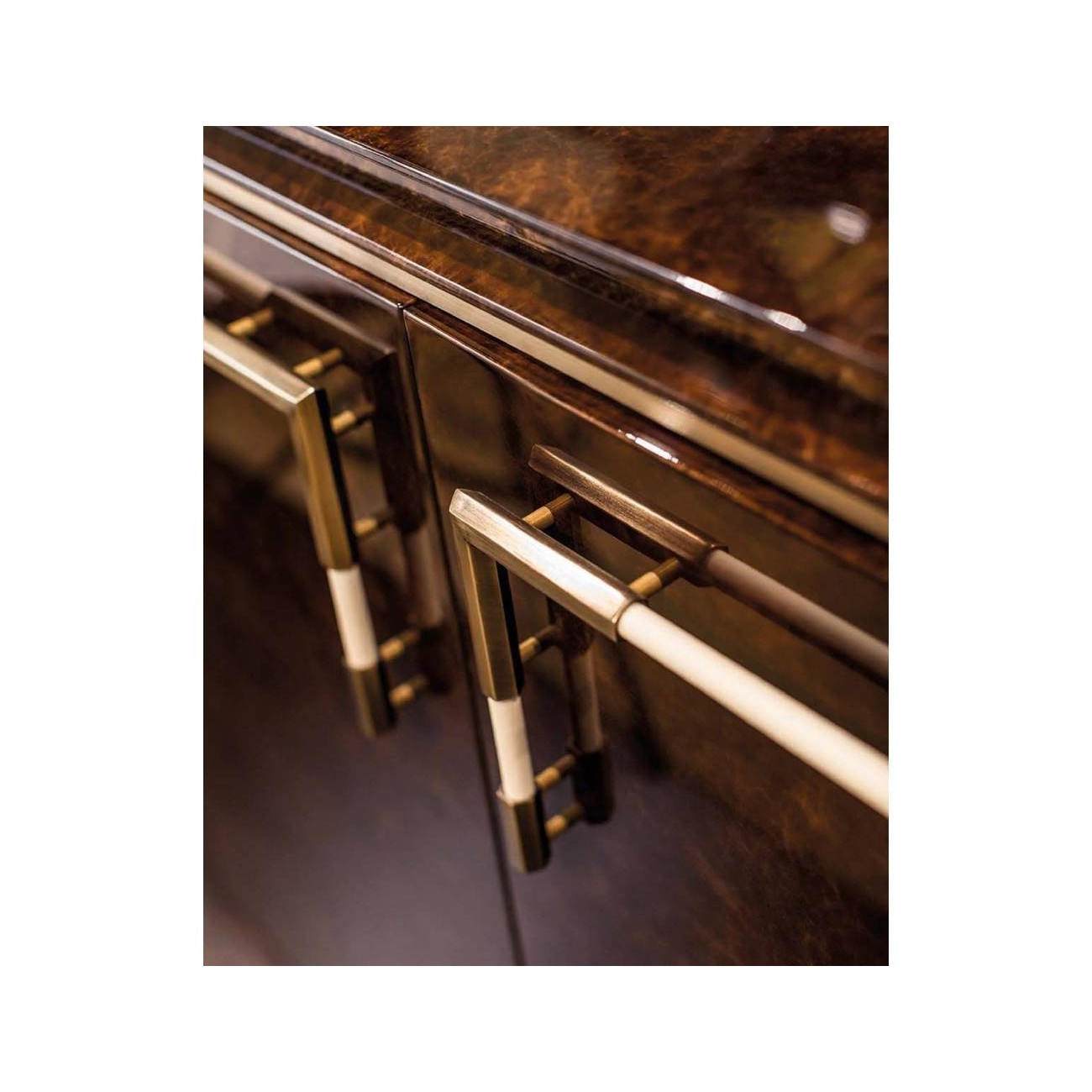 TURRI NOIR CREDENZA