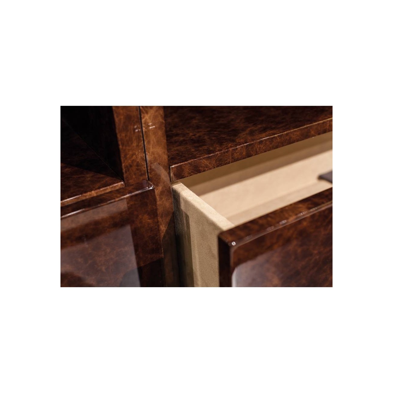 TURRI NOIR MOBILE TV