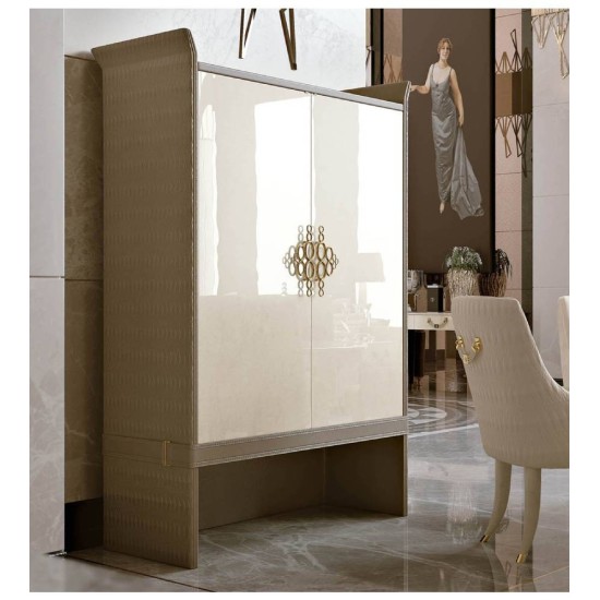 TURRI NUMERO TRE CONTENITORE