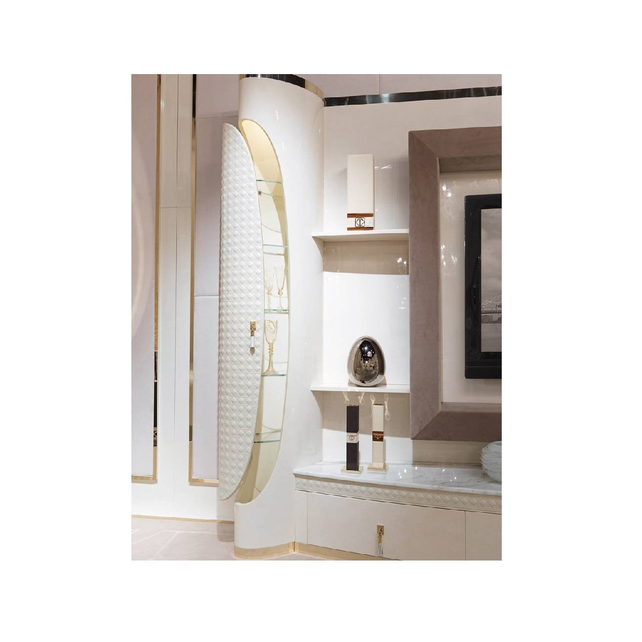 TURRI CARACTERE MOBILE TV