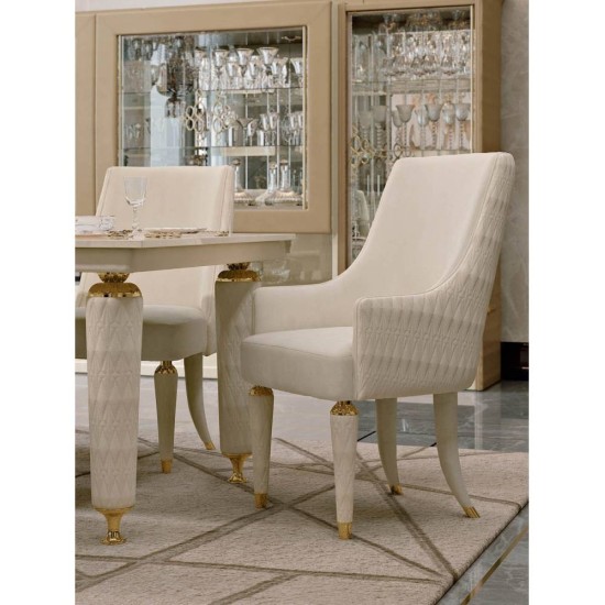 TURRI NUMERO TRE SEDIA