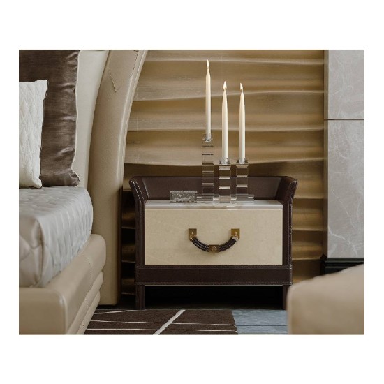 TURRI NUMERO TRE COMODINO