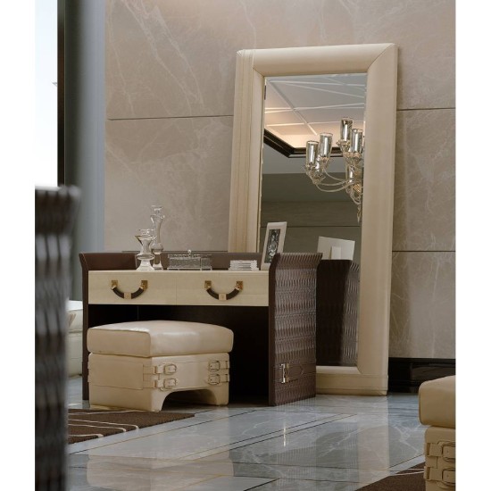 TURRI NUMERO TRE TOILETTE