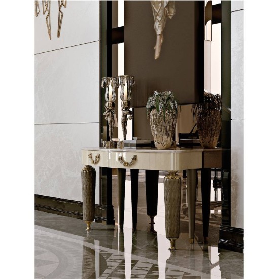 TURRI NUMERO TRE CONSOLLE