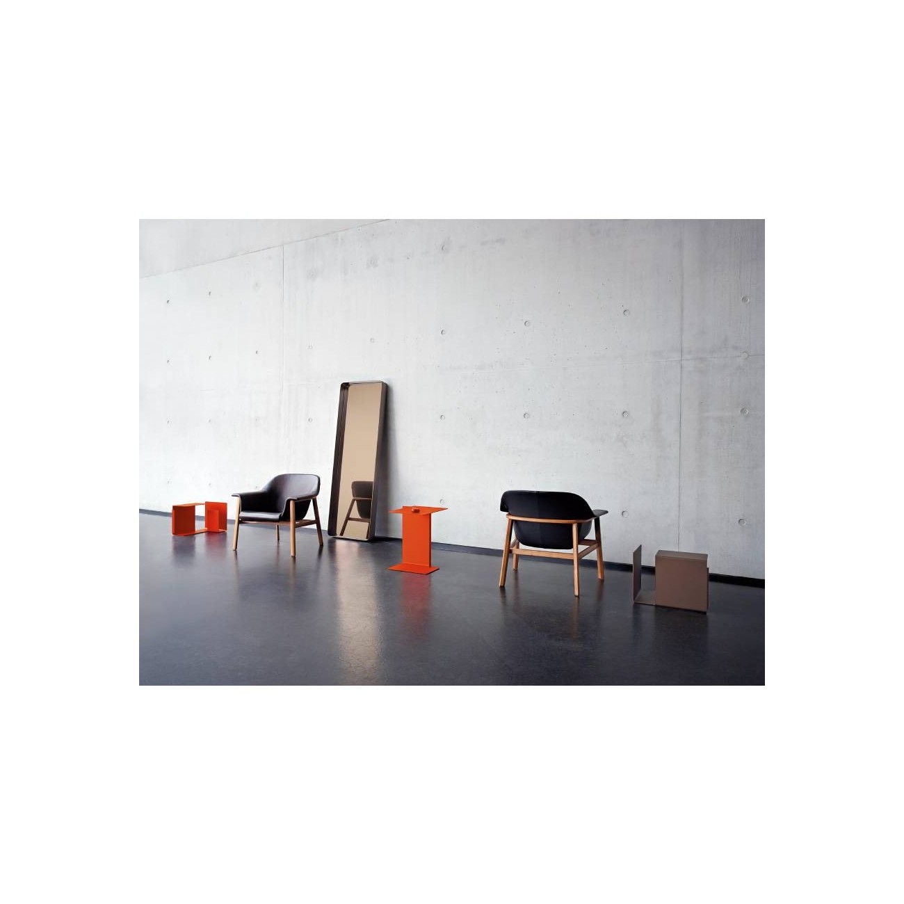 CLASSICON SEDAN LOUNGE CHAIR