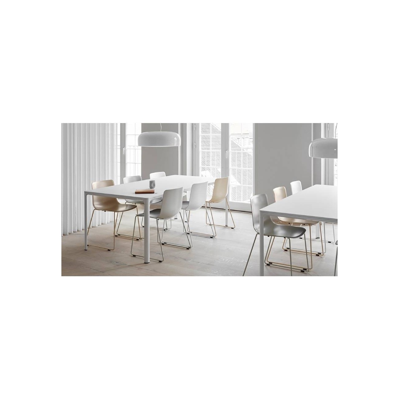 FREDERICIA PATO 4 LEG SEDIA
