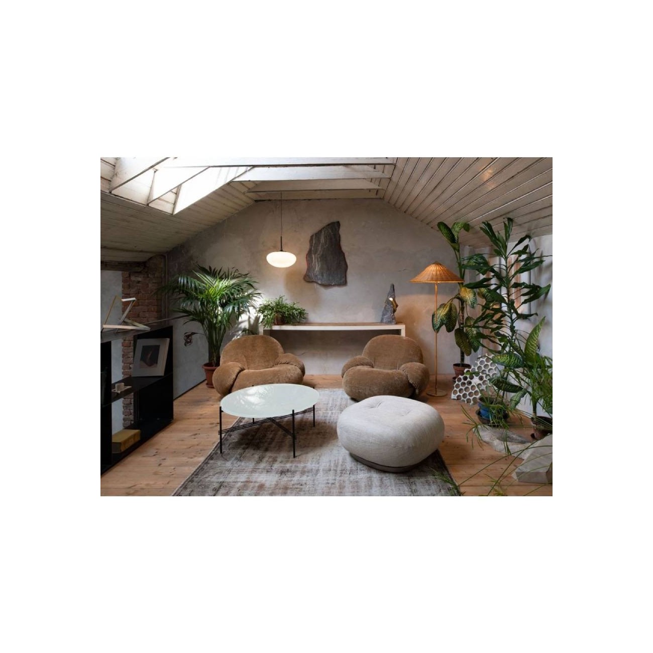 GUBI PACHA LOUNGE CHAIR