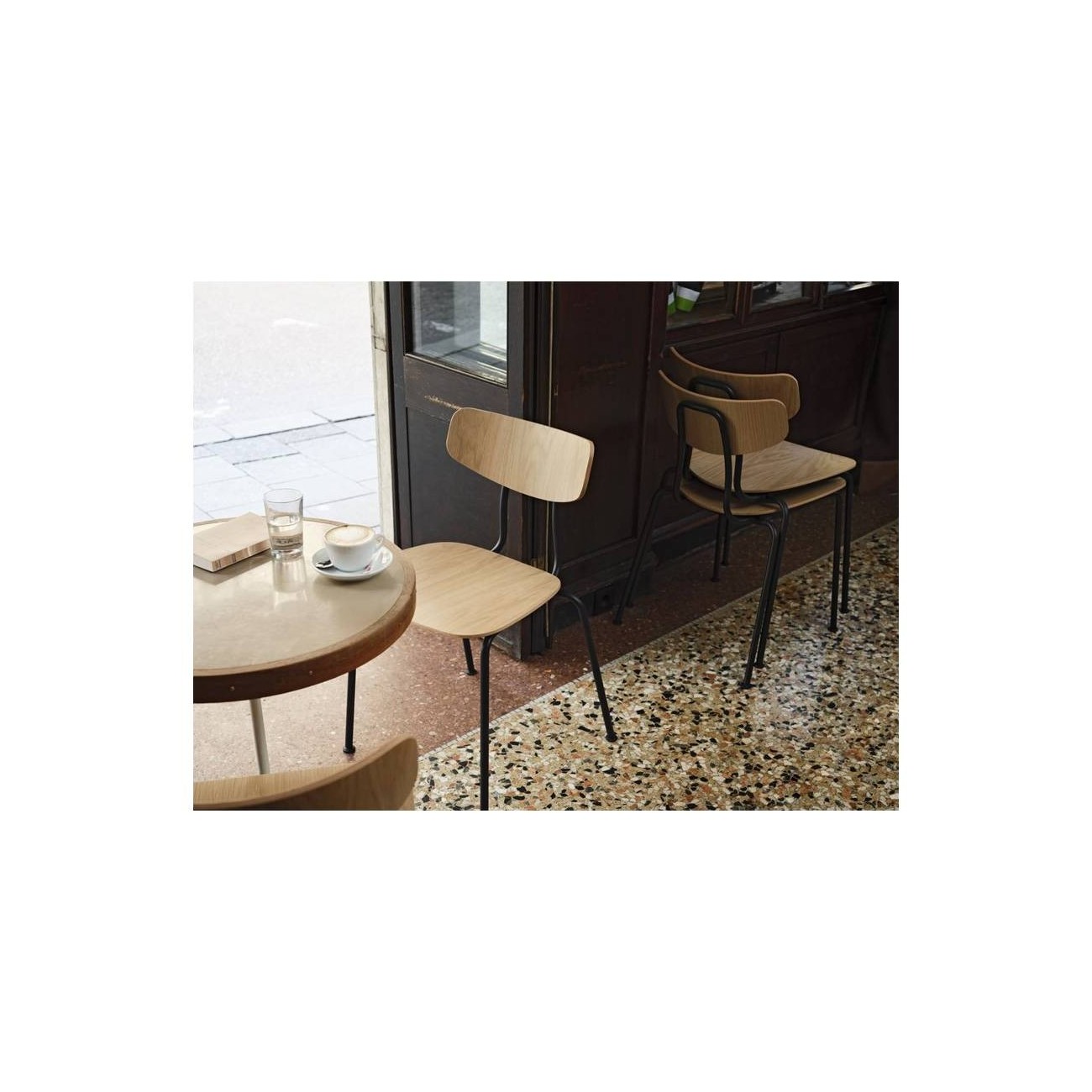 VITRA MOCA SEDIA
