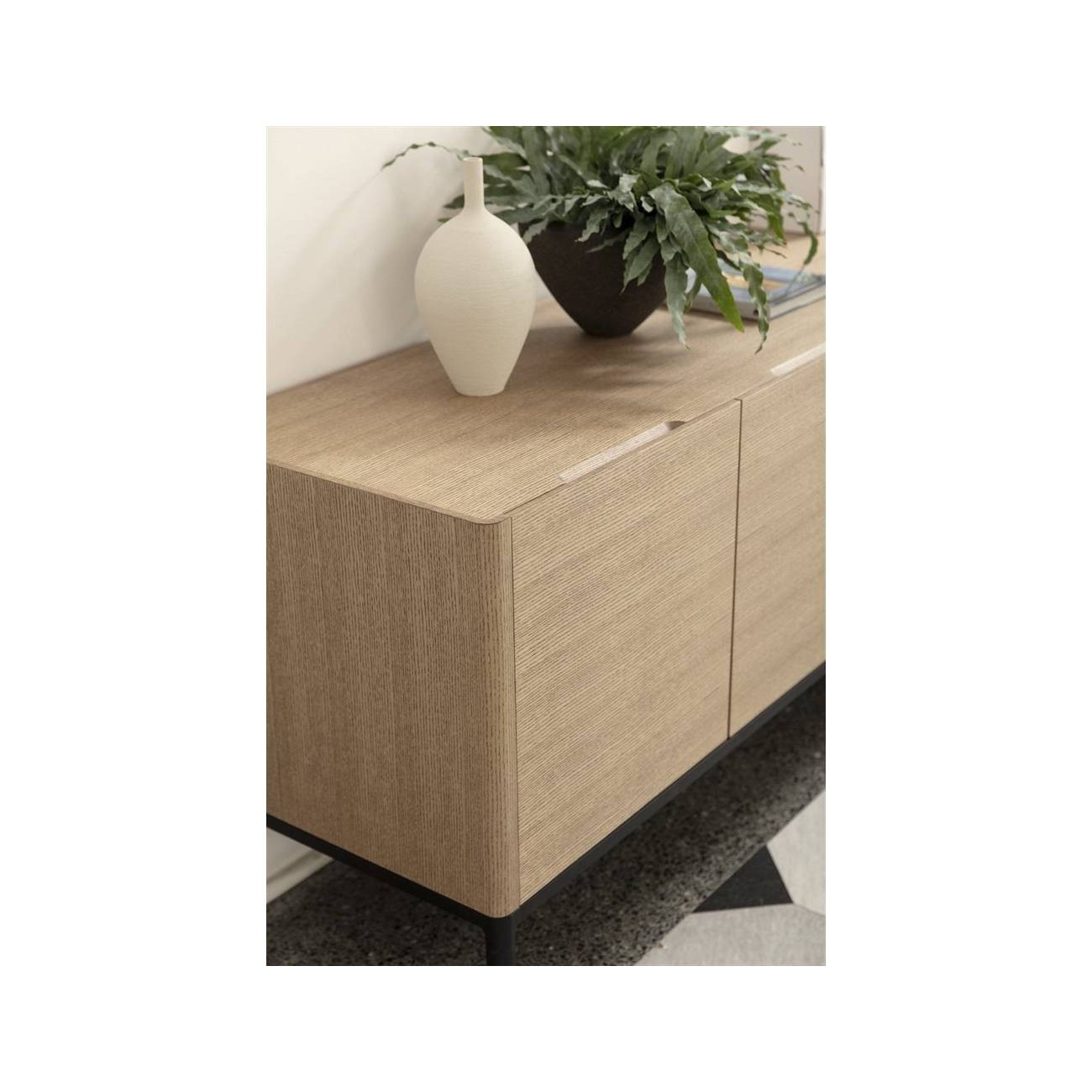 PORADA KANTO CREDENZA