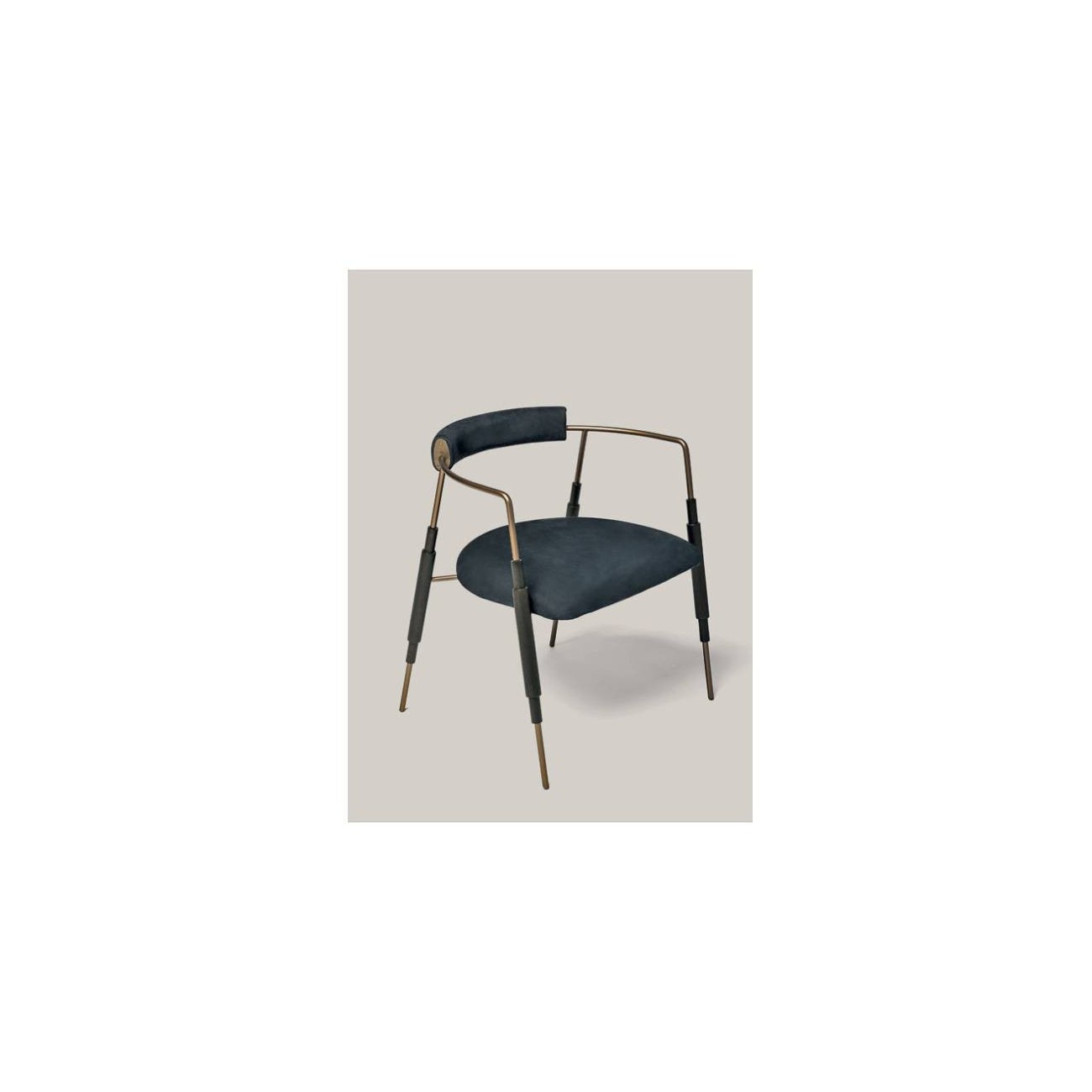 SHĀKE FRAME SEDIA