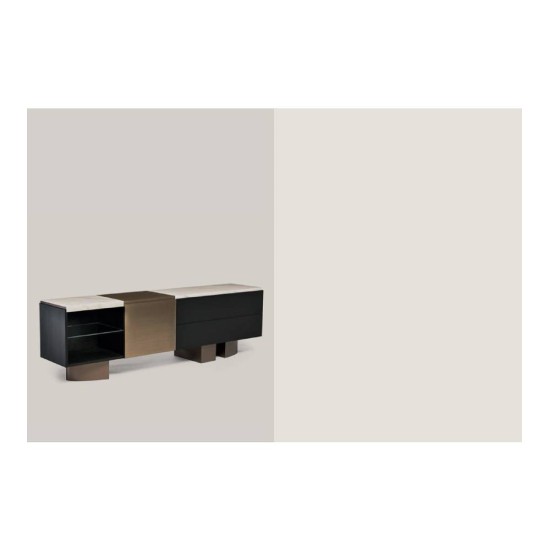 SHĀKE BOSTON CREDENZA