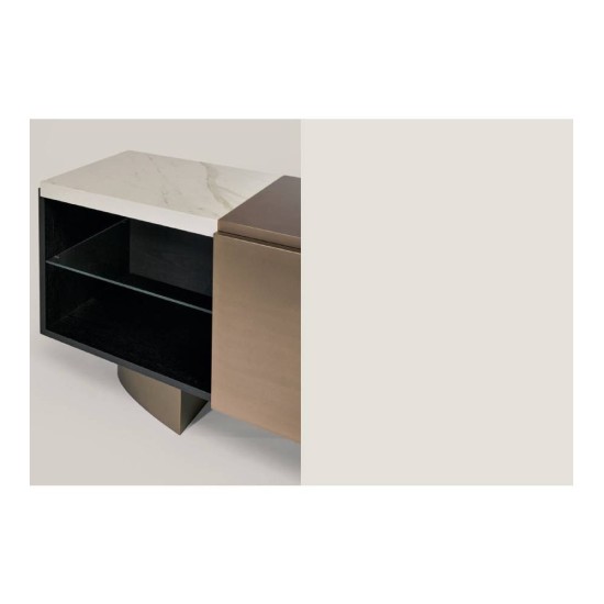 SHĀKE BOSTON CREDENZA