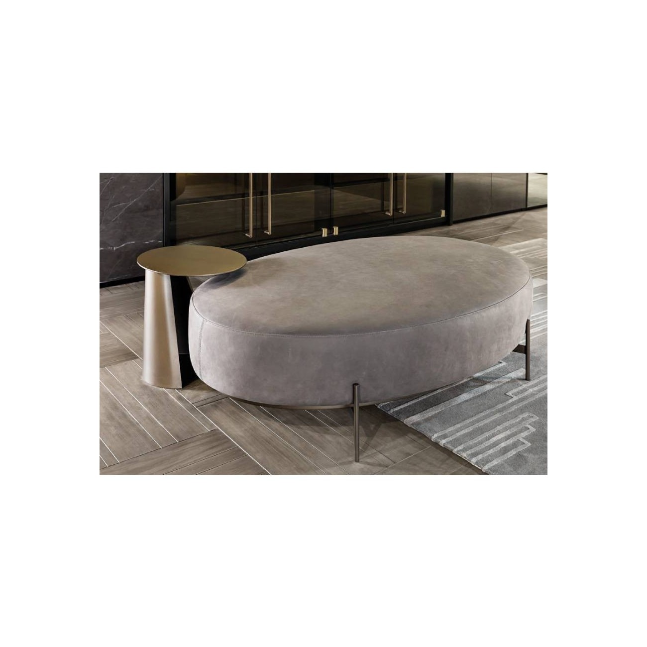 SHĀKE VICTOR TAVOLINO